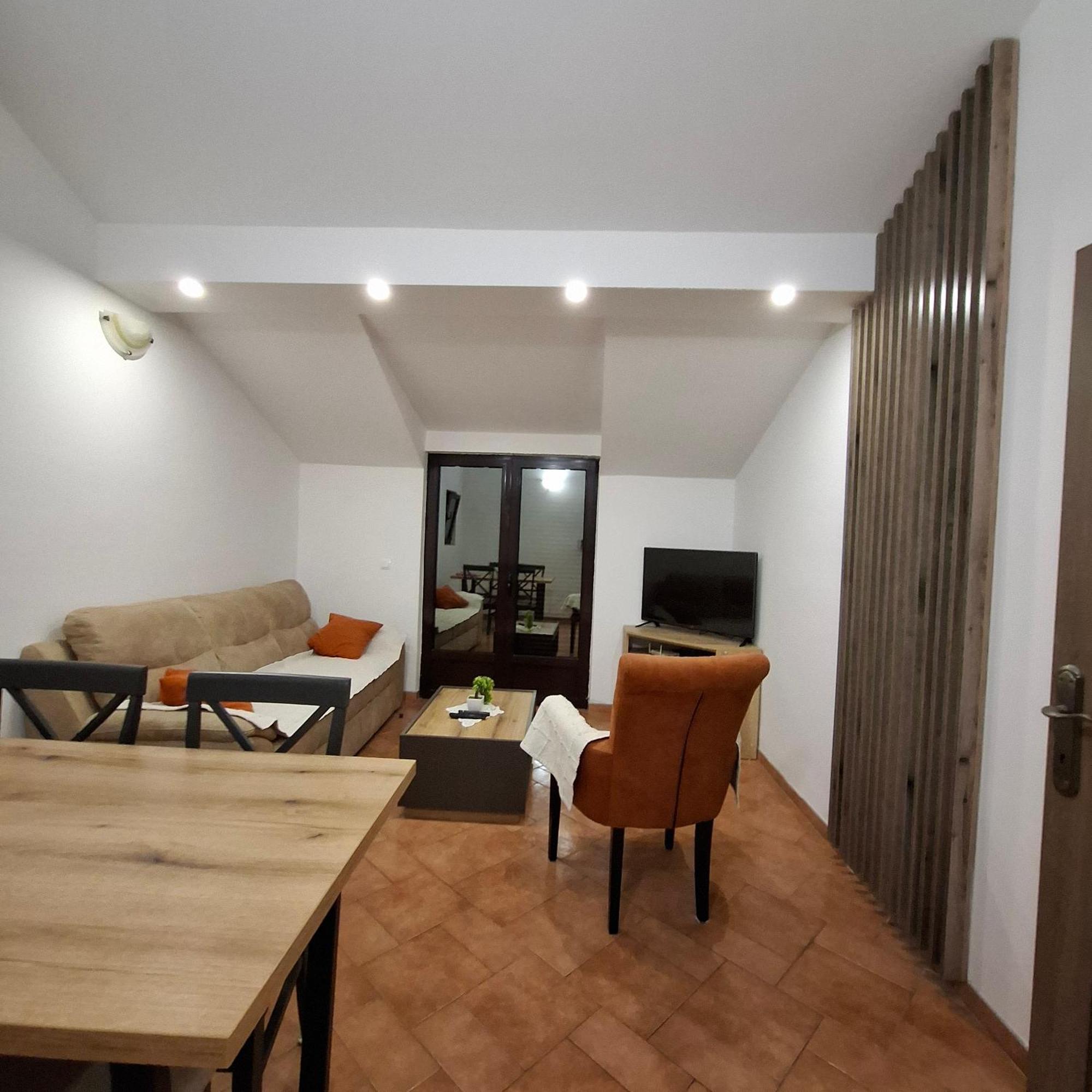 Apartments Ponta コトル 部屋 写真